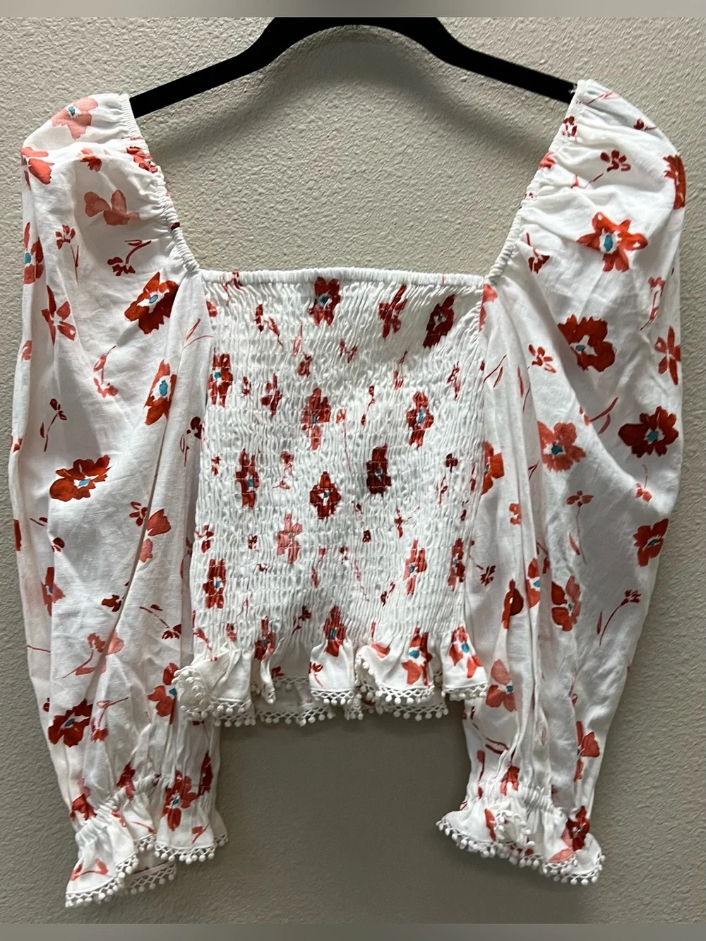 ZARA XS White Cropped Tie-Front Smocked Floral Blouse